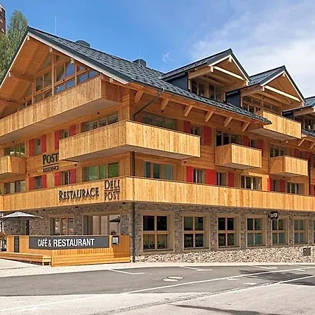 Post Aparthotel 4*